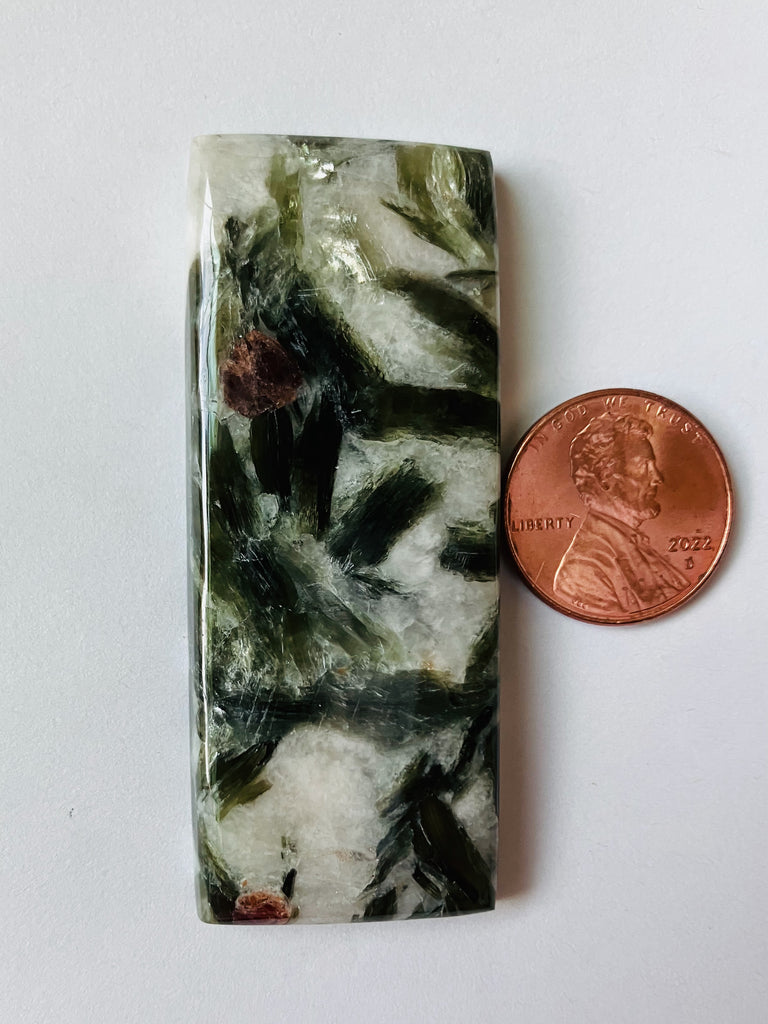 V 1054 Green Mica & Albite